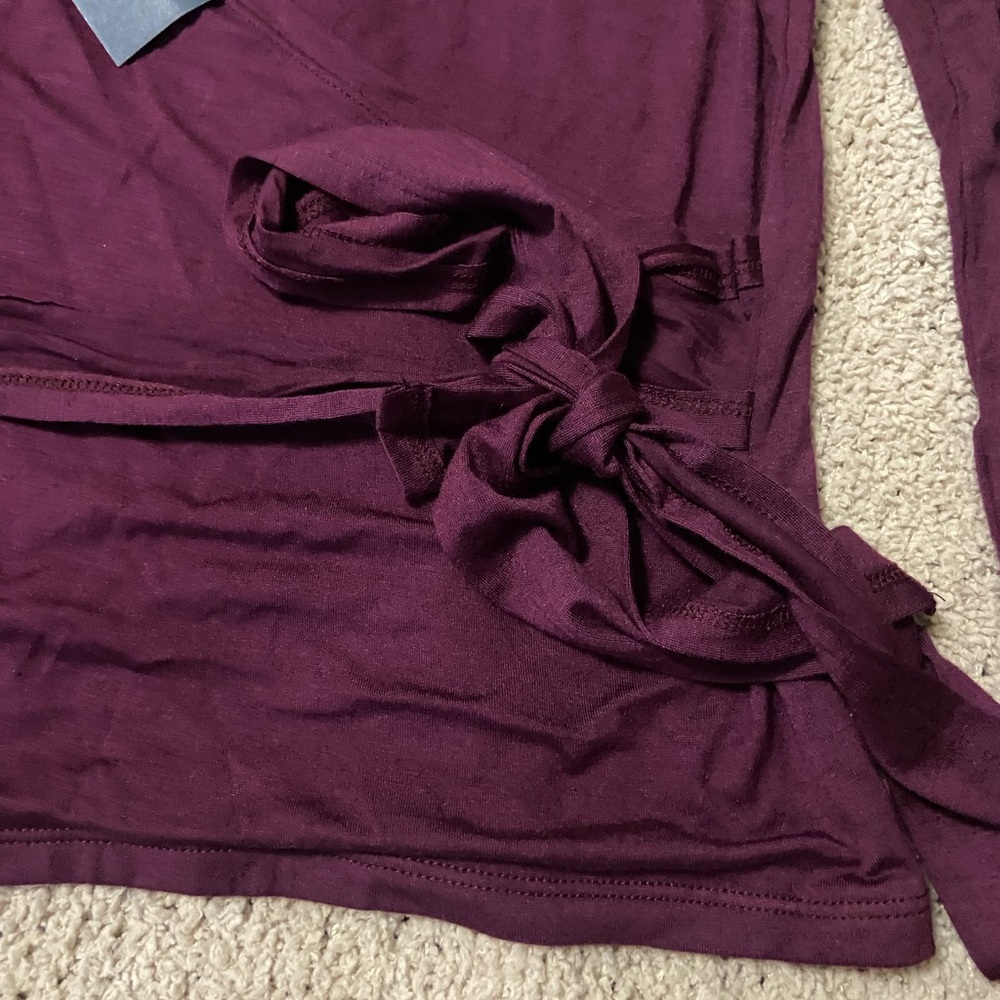 Interval Wrap Top - Picture 3 of 3
